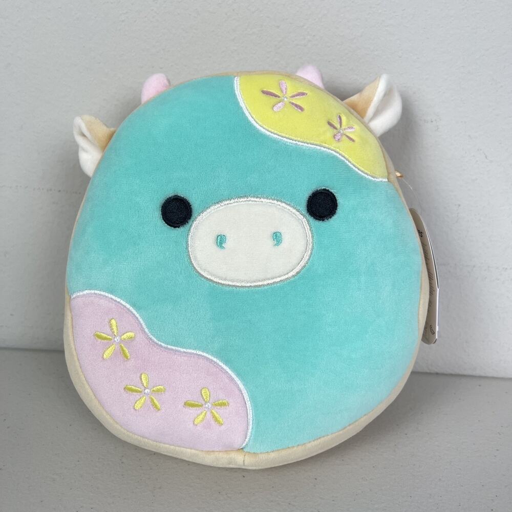 Squishmallows Cornelius 2024 Easter Sugar Cookie Frosted Cow Plush 9” NWT